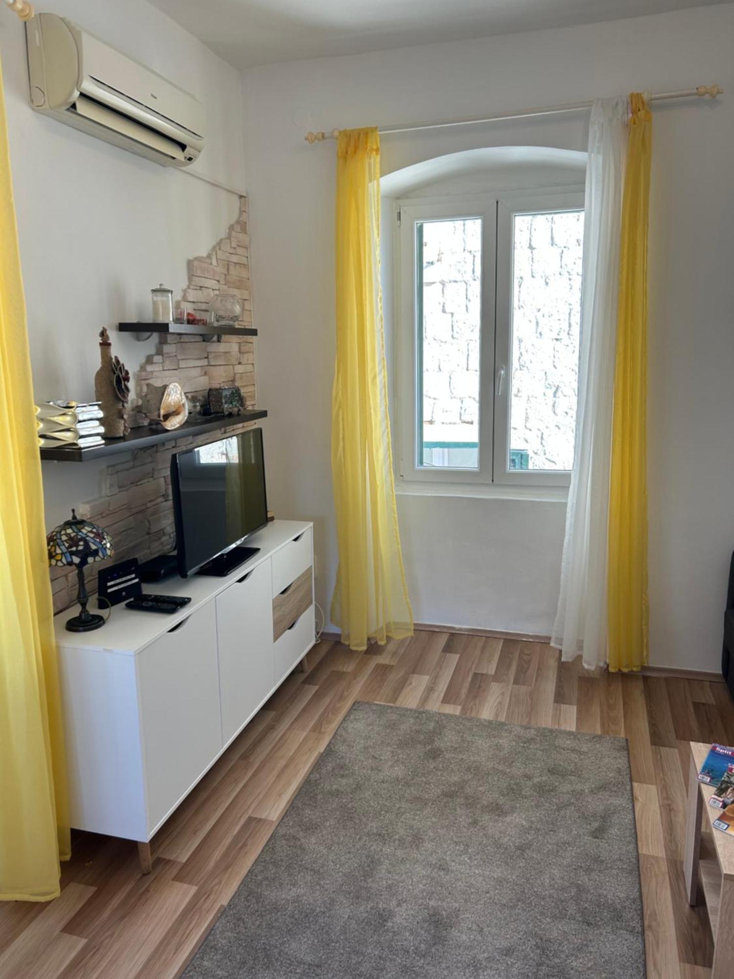 Nilaj Apartment Сплит Экстерьер фото